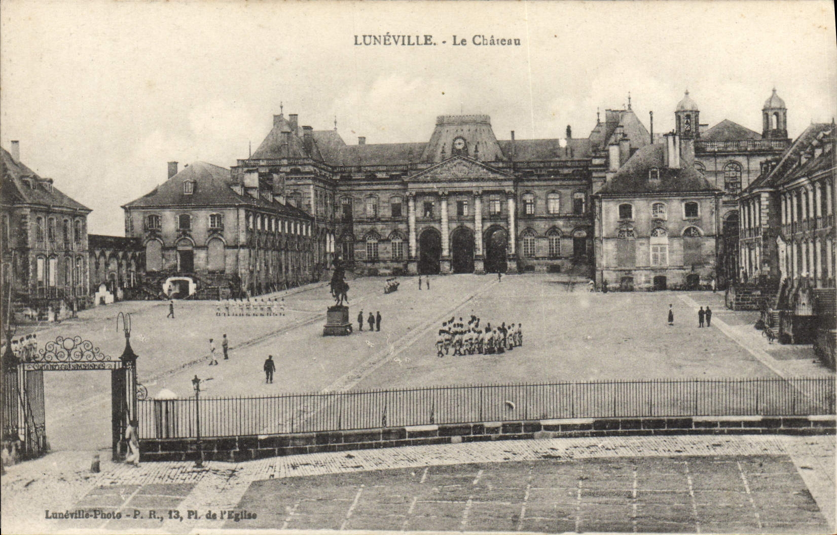 CPA Luneville Le Chateau