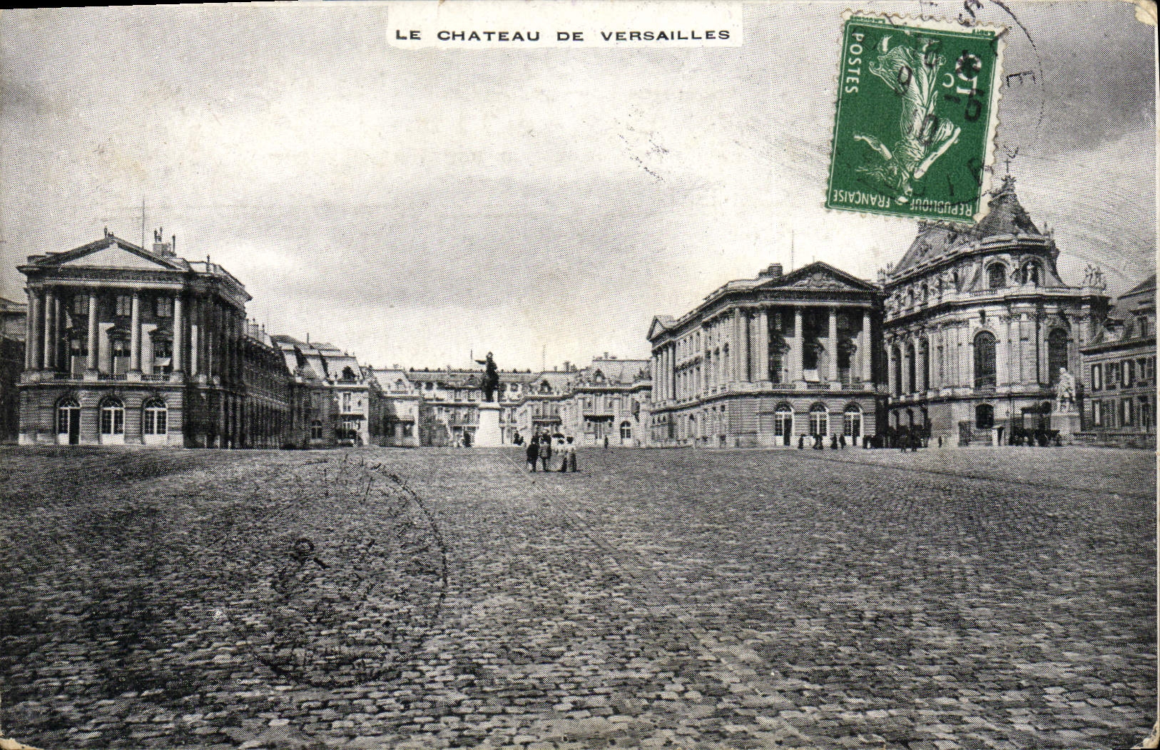 CPA Le Chateau De Versailles