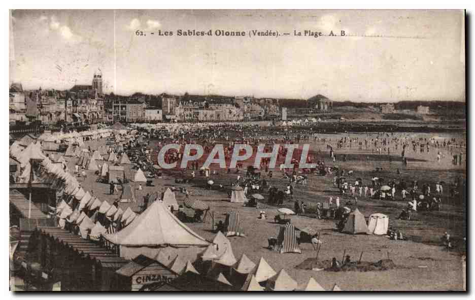 CPA Les Sables d'Olonne La plage