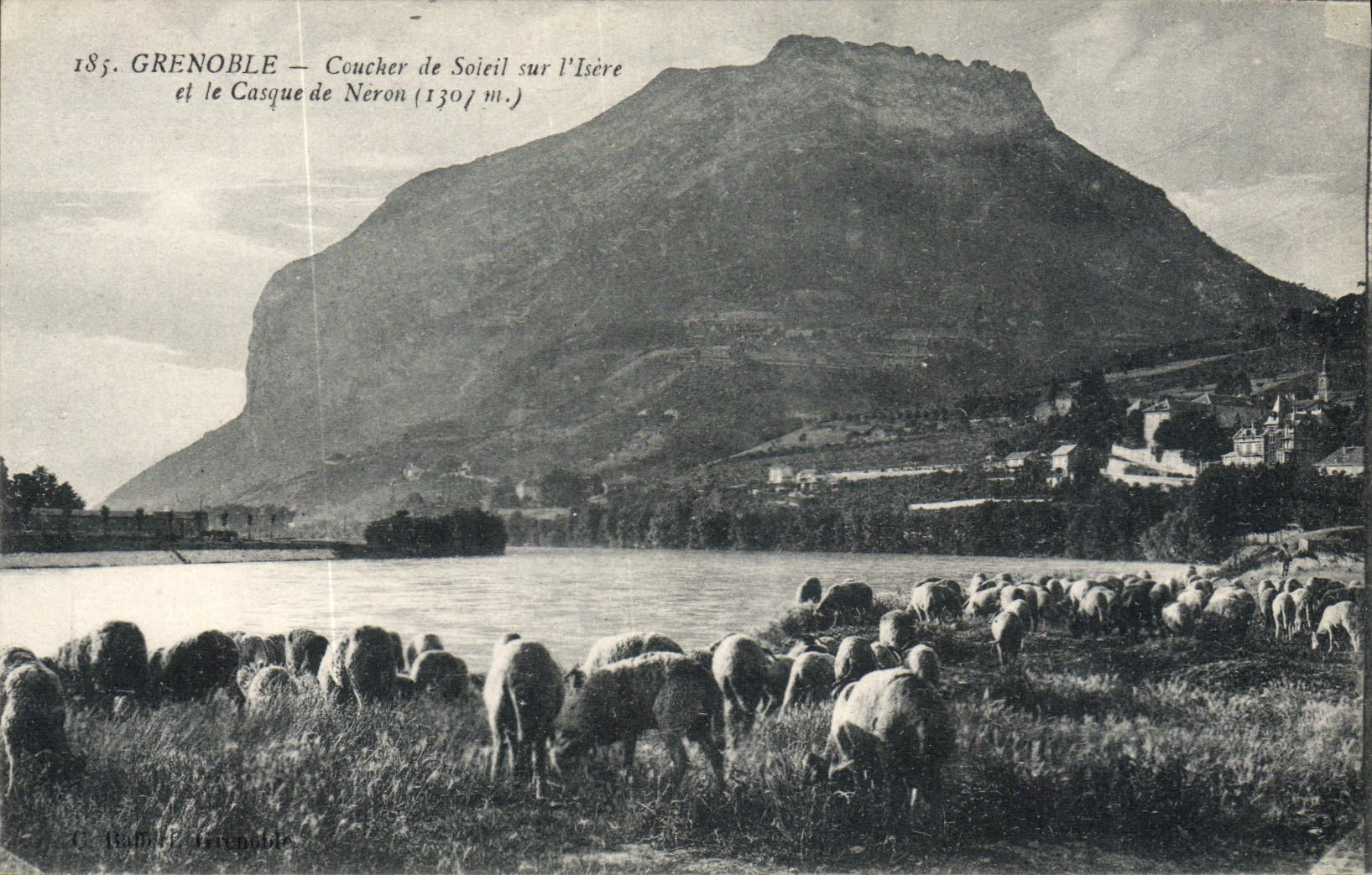 Grenoble — Coucher de Soleil sur l'Isère et le Casque de Néron (1307 m.) — C. Rabille, Grenoble