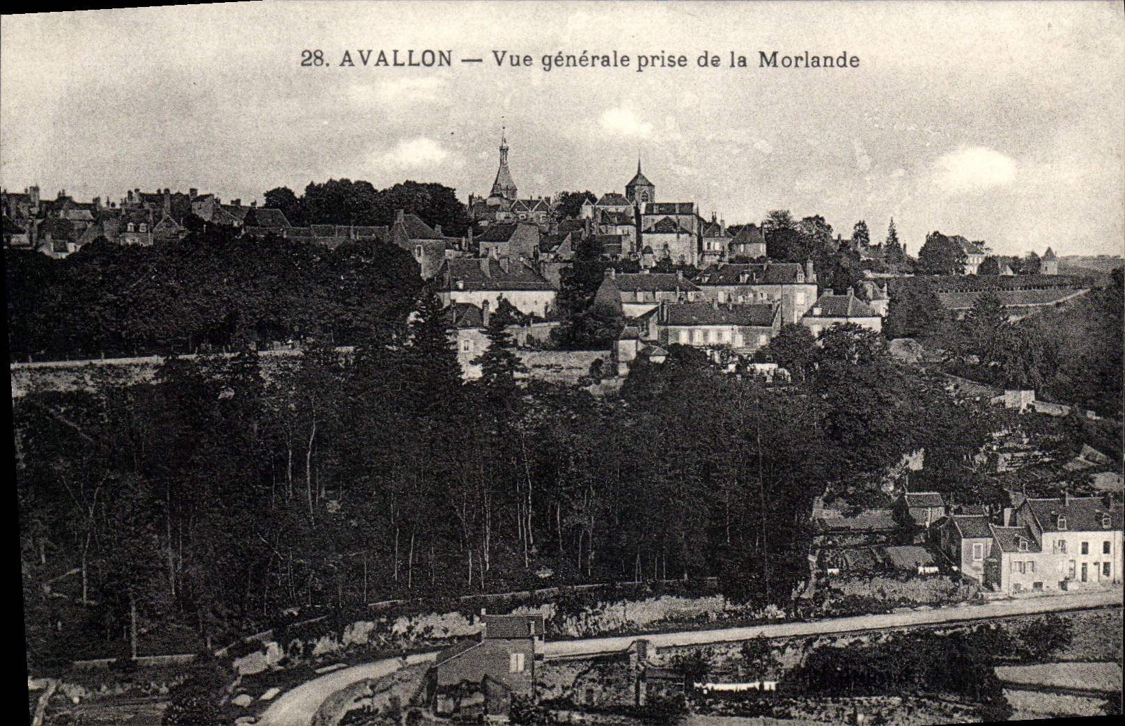 Avallon — Vue générale prise de la Morlande — Éditeur non identifié, n° 28