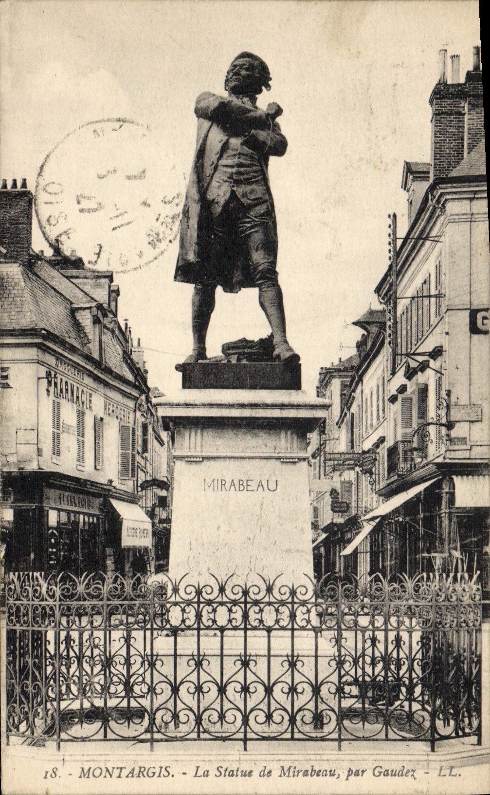 CPA Montargis La Statue de Mirabeau Par Gaudez