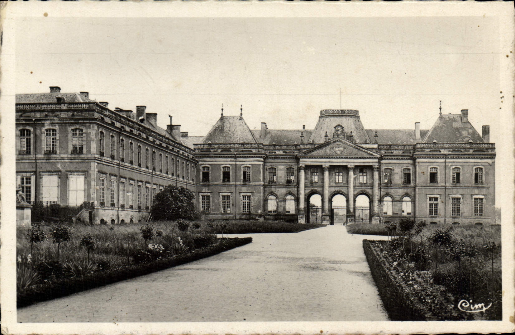 CPA Luneville Le chateau vu des bosquets