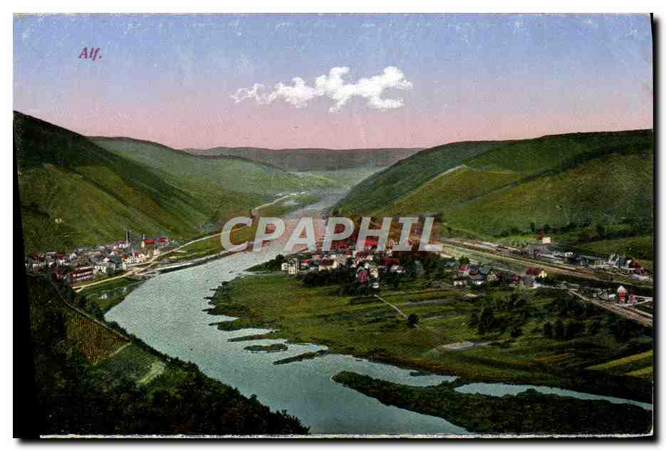 Alf — vue panoramique du village et du fleuve — éditeur non identifié