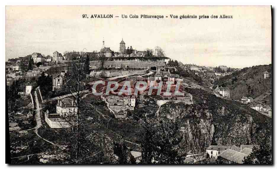 Avallon — Un Coin Pittoresque — Vue générale prise des Alleux
