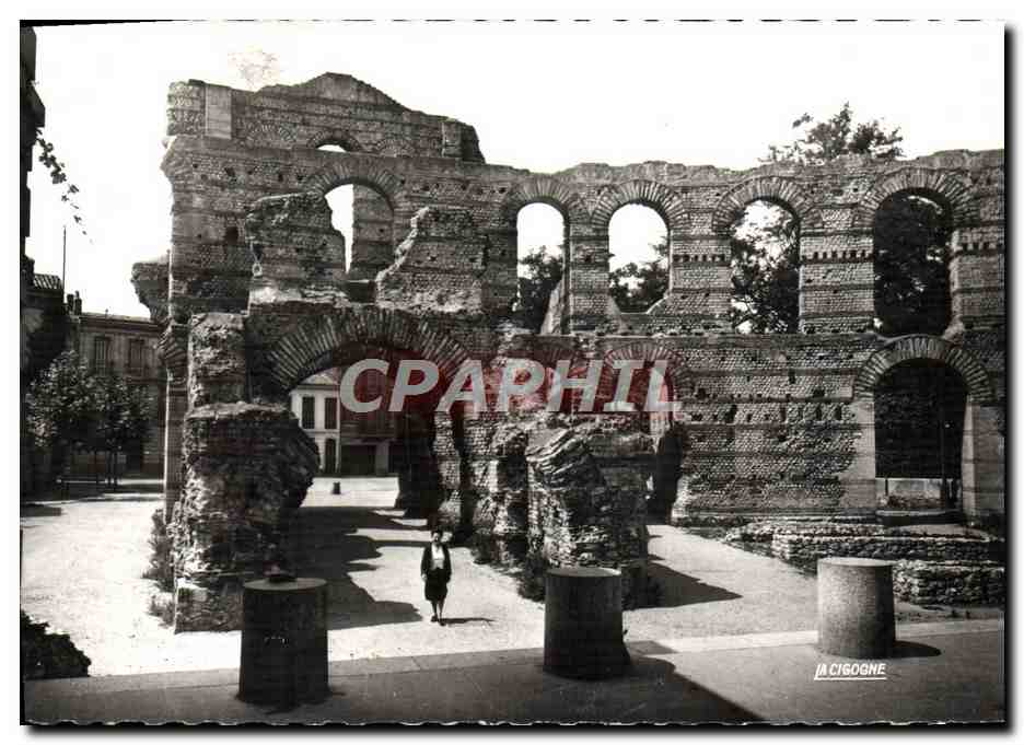 CPM Bordeaux Les Ruines Du Palais Gallien