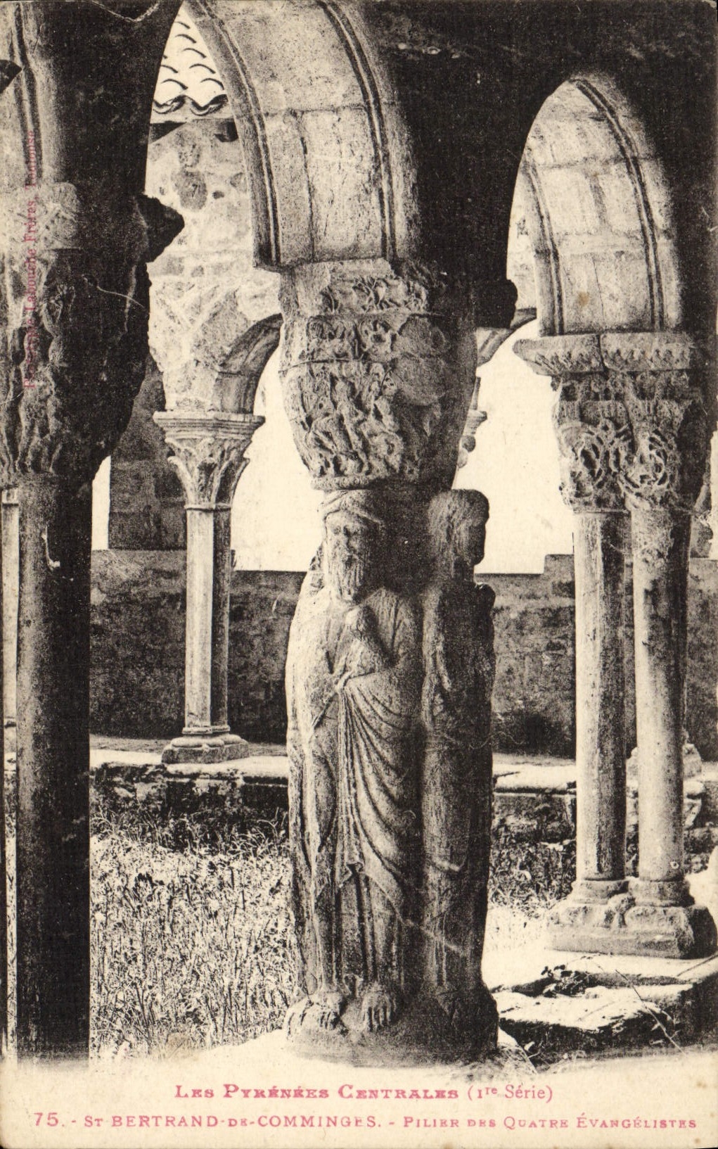 CPA Saint Bertrand De Comminges Pilier des quatre Evangelistes