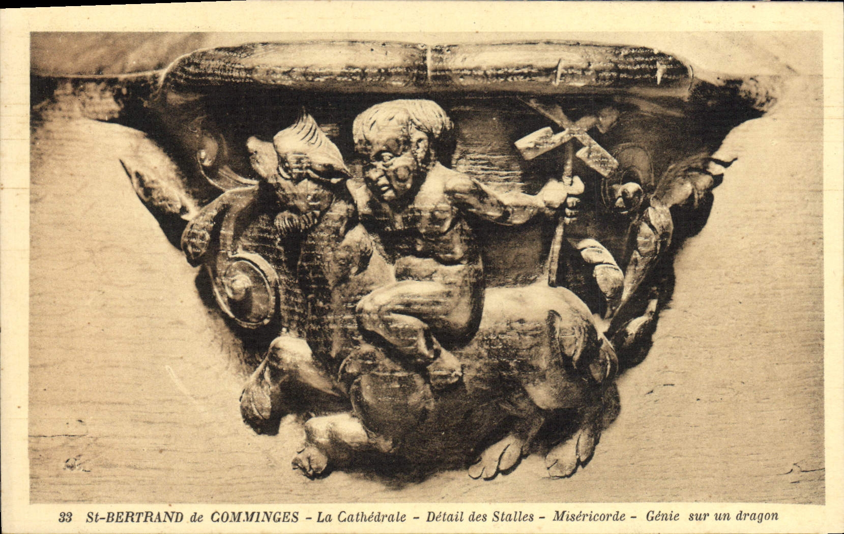 CPA St Bertrand De Comminges La Cathedrale Detail des stalles Misericorde Genie sur un dragon