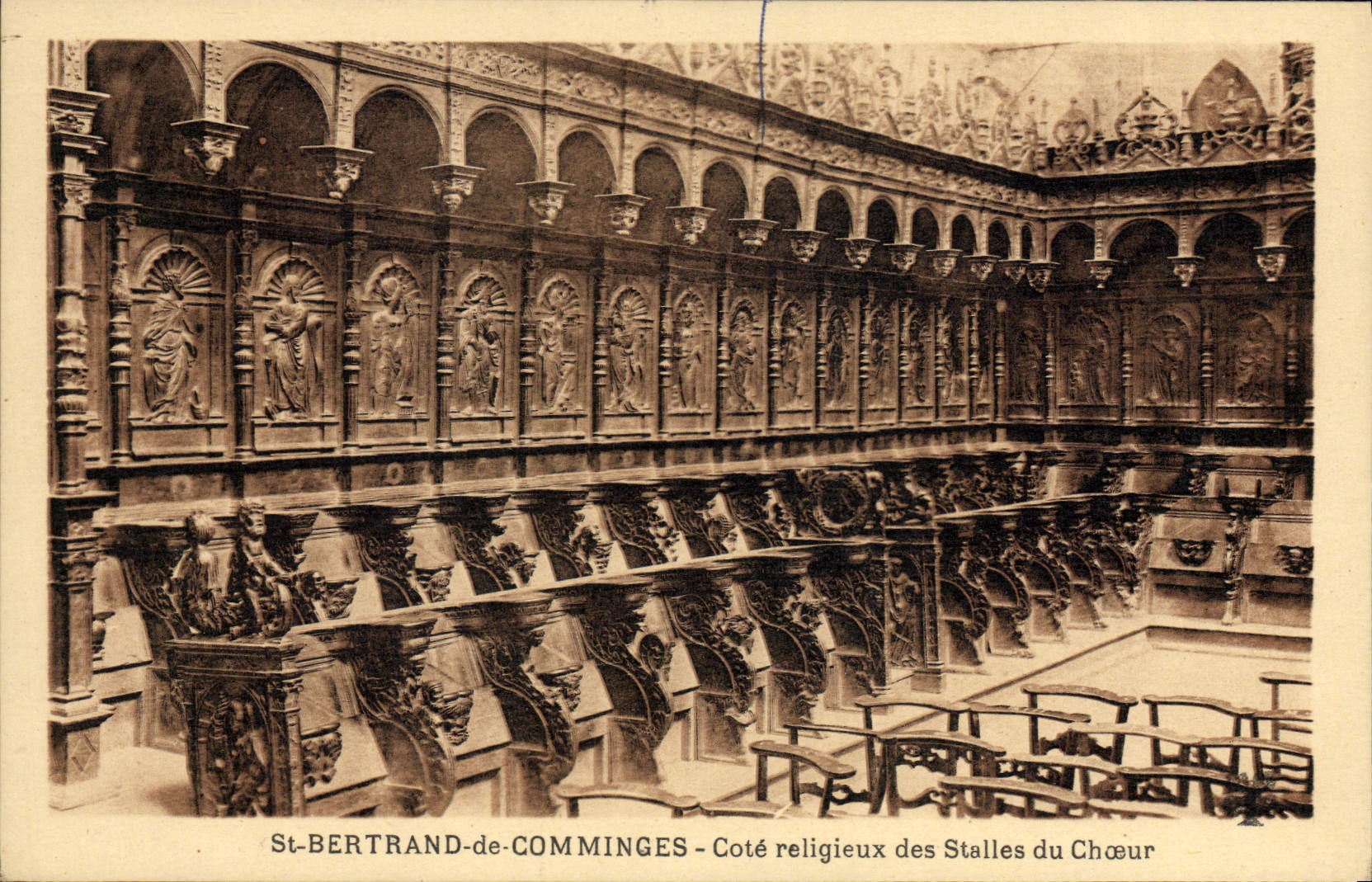 CPA St Bertrand De Comminges Cote Religieux des stalles du coeur 