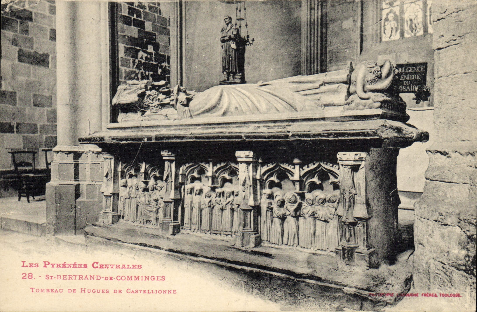CPA Cathedrale de St Bertrand de Comminges Tombeau de Hugues de Castellionne