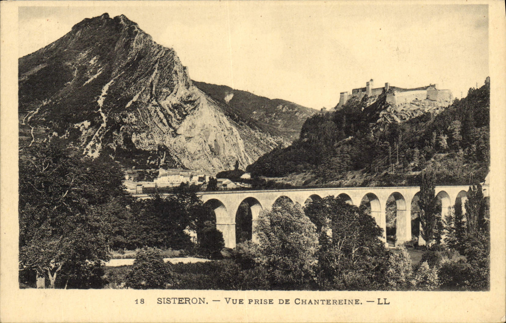 CPA Sisteron Vue Prise De Chantereine