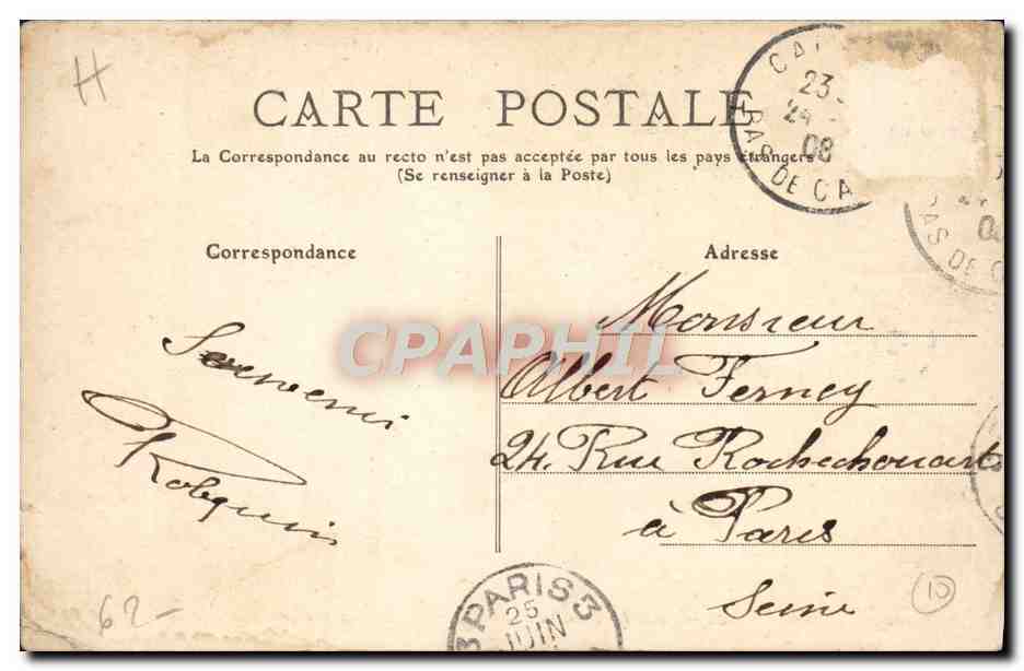 CPA Calais Le Bassin du Palais et la Gare Maritime Bateaux — Rückseite
