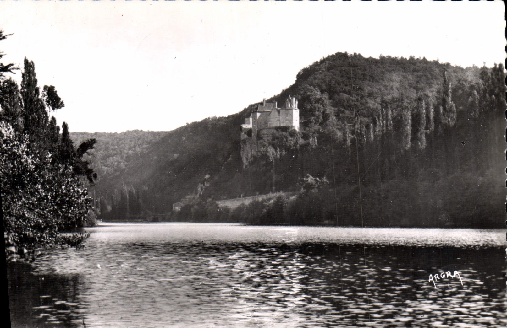 CPM Vallee du Lot Le chateau de Cenevieres