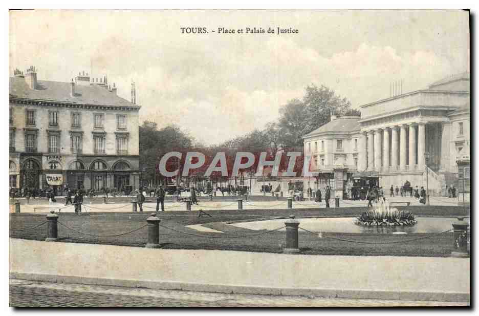 CPA Tours Place et Palais de Justice