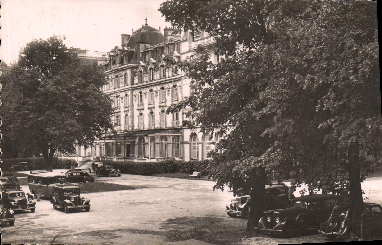 Hôtel des Thermes — Bagnoles-de-l'Orne — Édition R. Galmaison