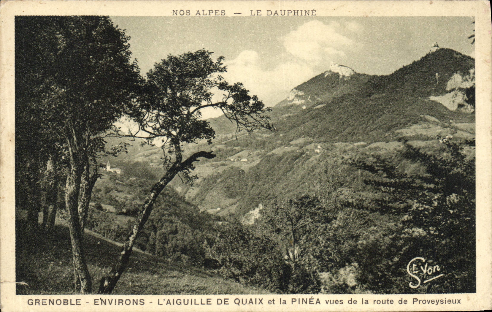 Antieke ansichtkaart Grenoble Omgeving De Aiguille De Quaix en de Pinea beeldjes vanaf de weg naar Proveysieux