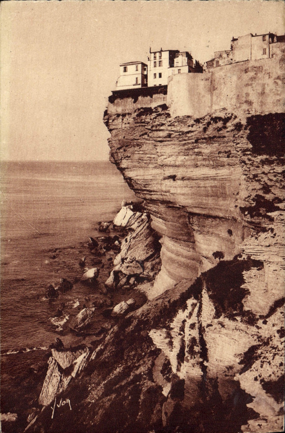 CPA La Corse Ile De Beaute Bonifacio Vue magnifique Sur la Falaise 