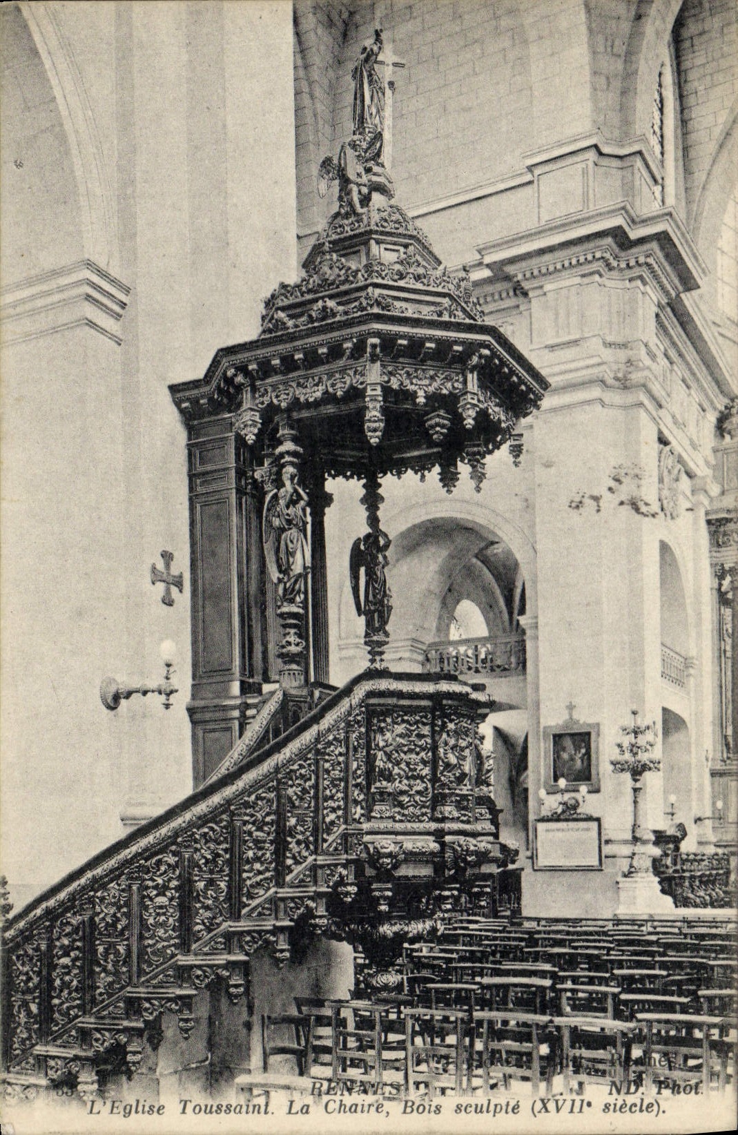 CPA Remis L'Eglise Toussaint La Chaire 