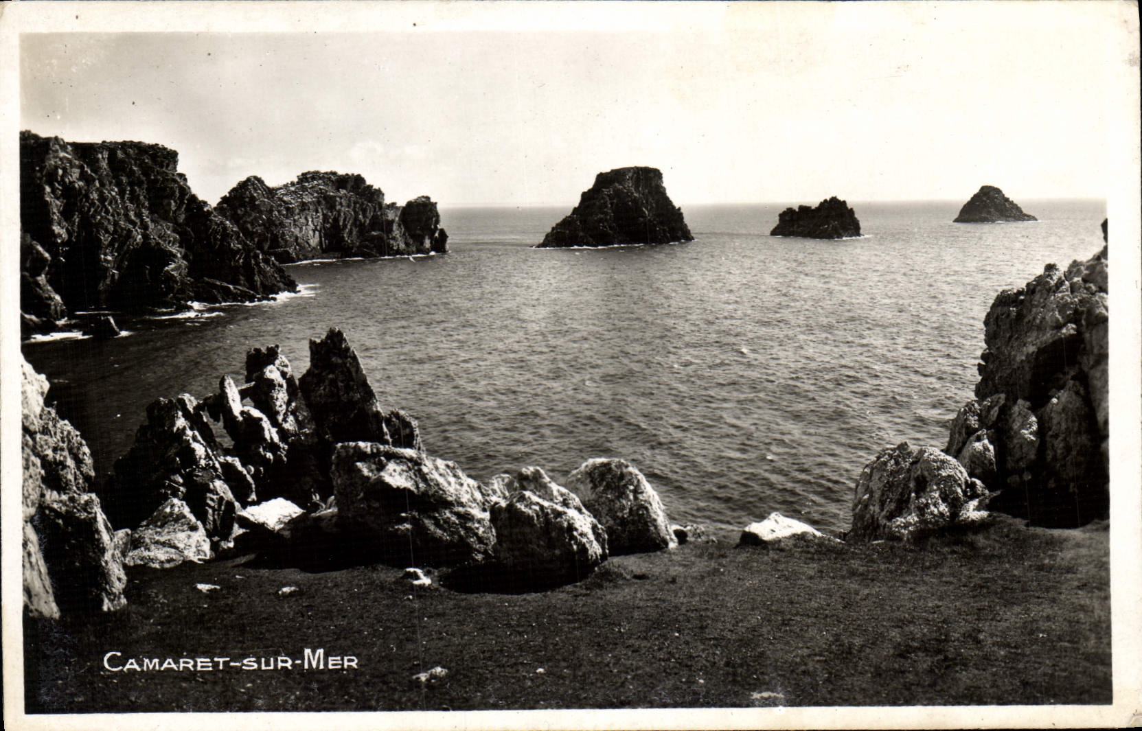 CPM Camaret Sur mer Salle verte Les tas de Pois Grand et petit Dahouet Pen Glaz La fourche 
