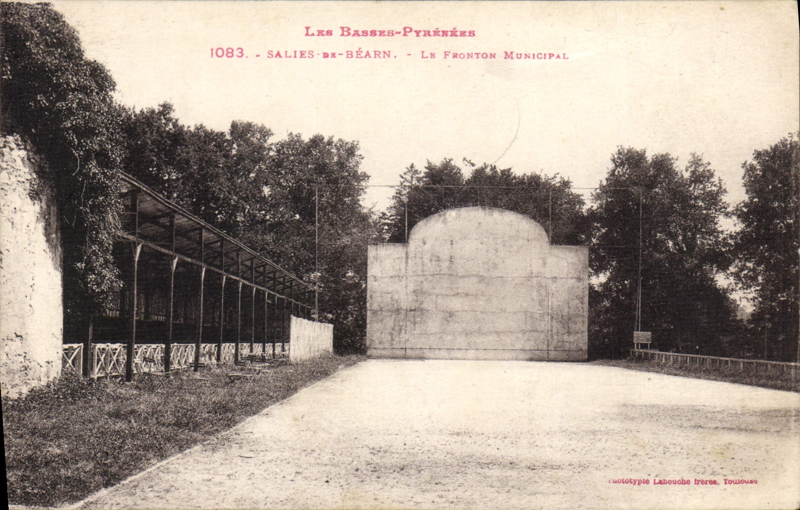 SALIES-DE-BÉARN — Le Fronton Municipal — Éditeur Labouche frères, Toulouse
