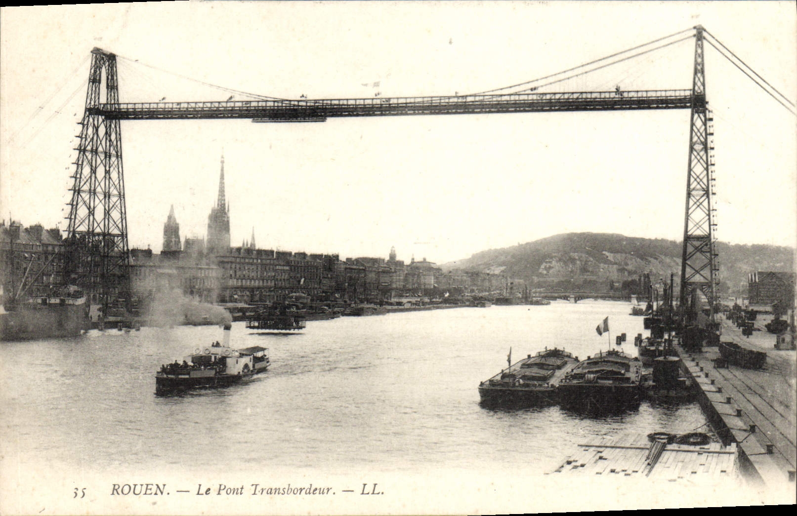 CPA Rouen Le Pont Transbordeur Bateau