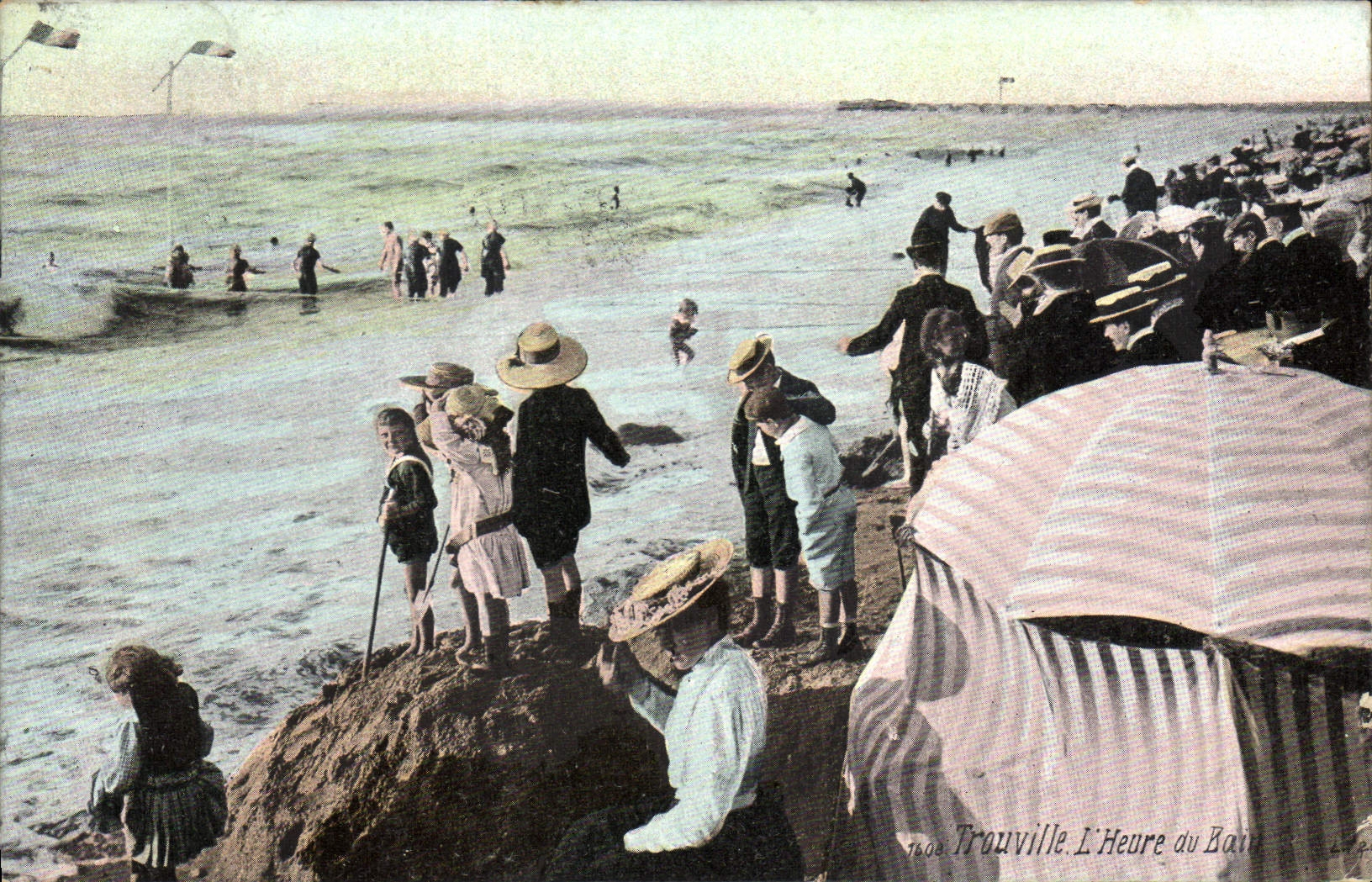 Trouville - L'Heure du Bain - Édition L.G. n° 1500