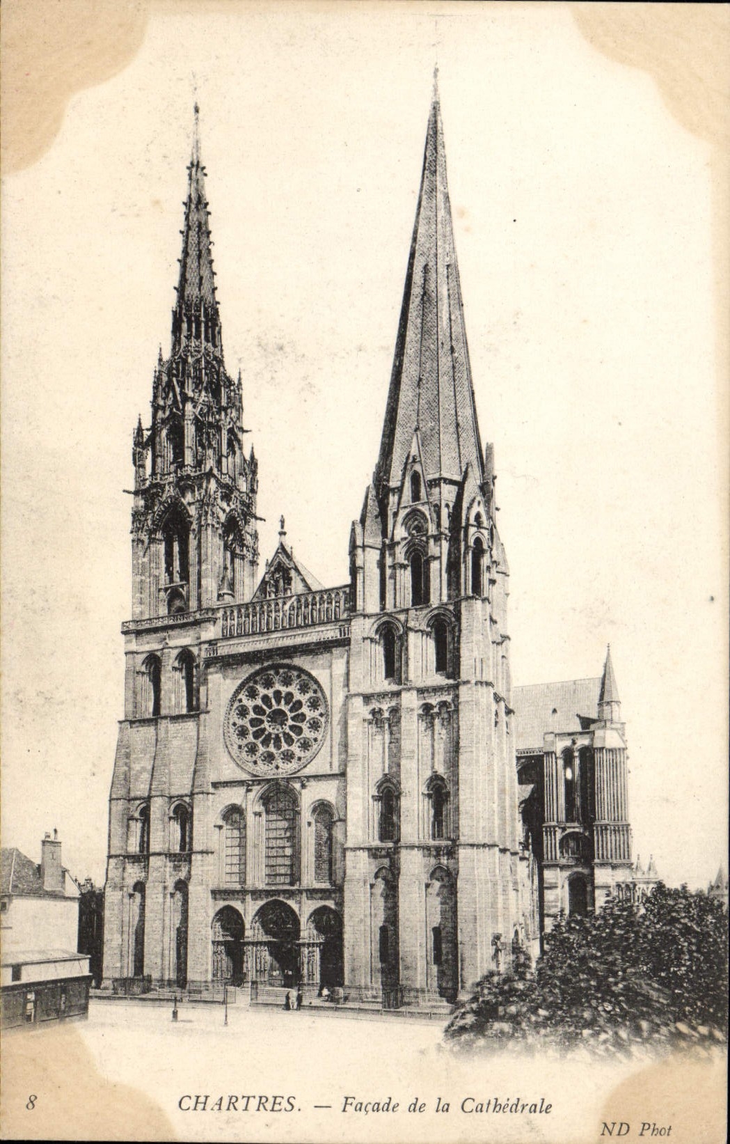 Chartres — Façade de la Cathédrale — ND Phot, n°8