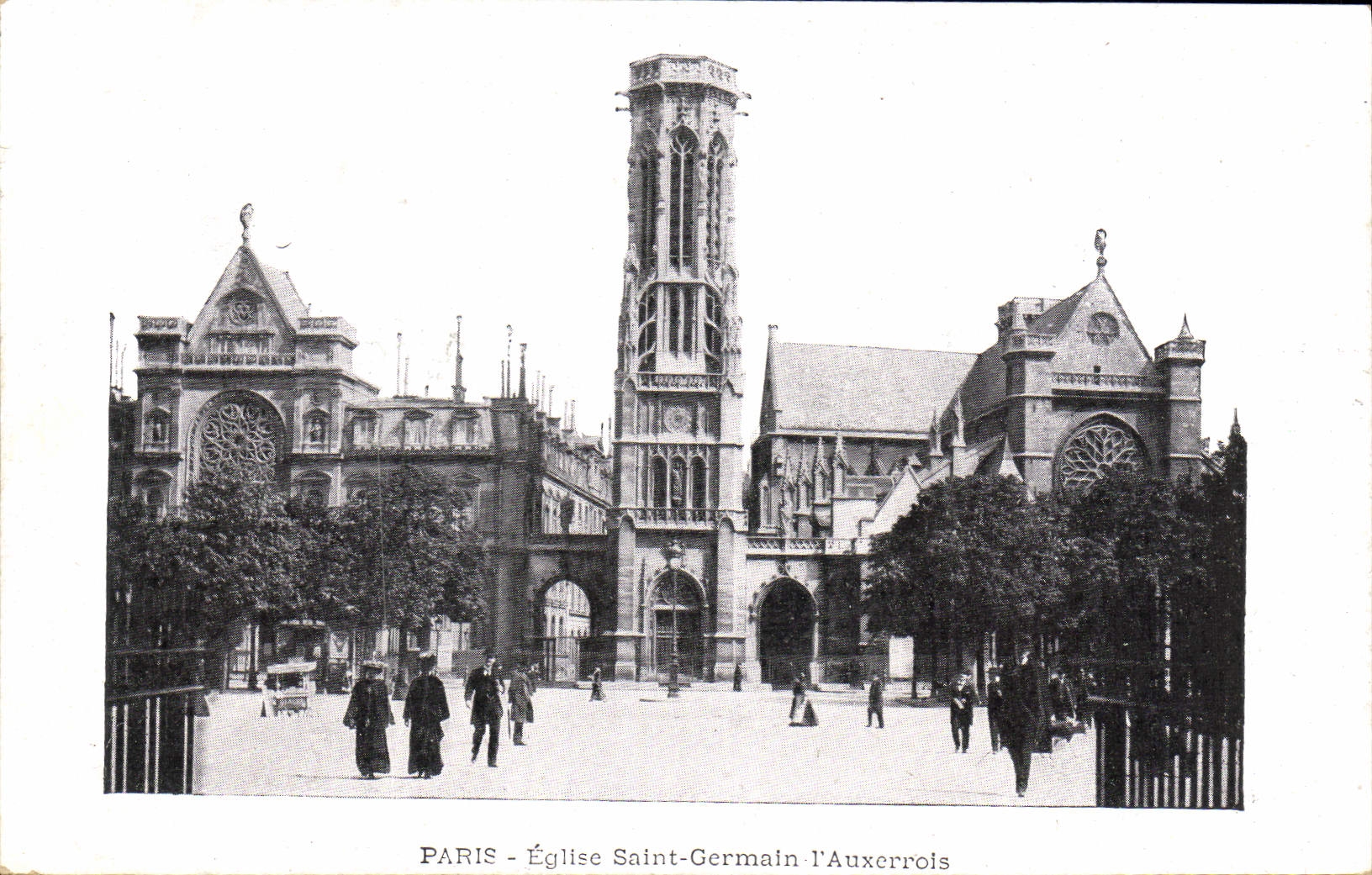CPA Paris Eglise Saint Germain I'Auxerrois