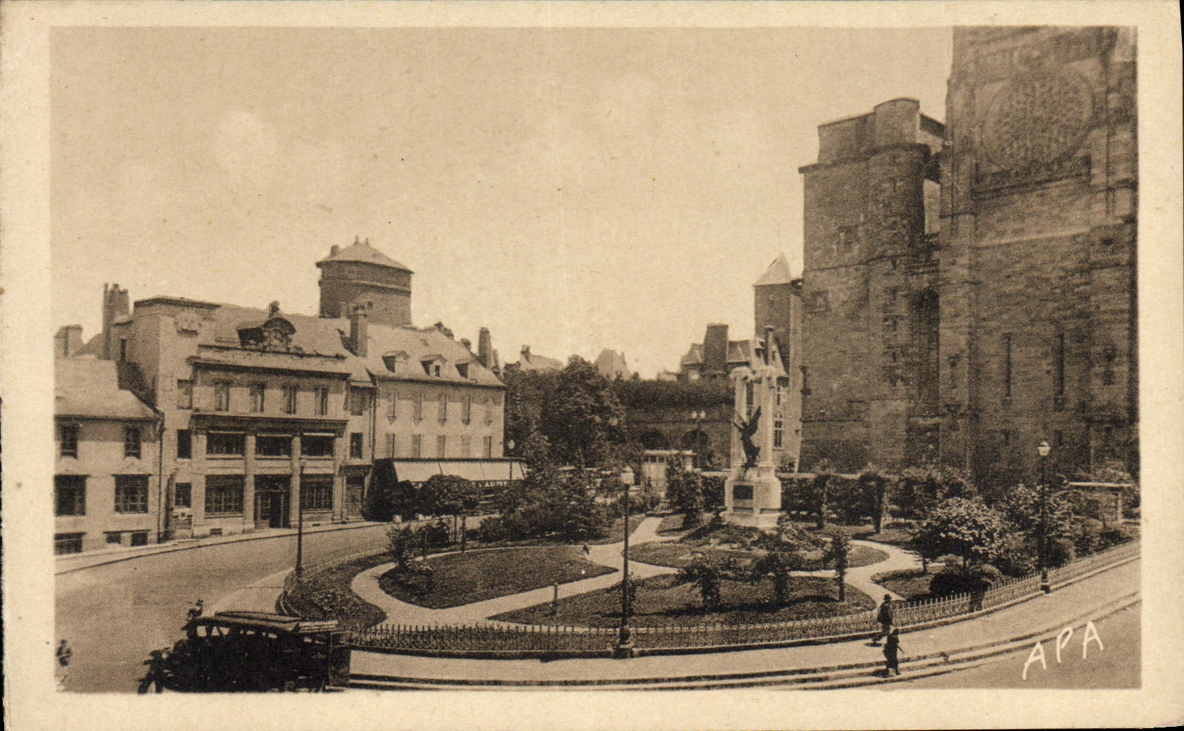 CPA Rodez Place D'Armes Et Monument Militaria