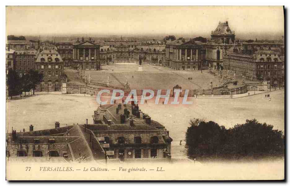 CPA Versailles Le Chateau Vue Generale