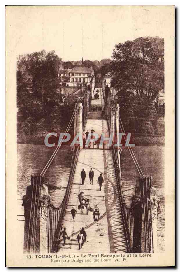 CPA Tours Le Pont Bonaparte Et La Loire