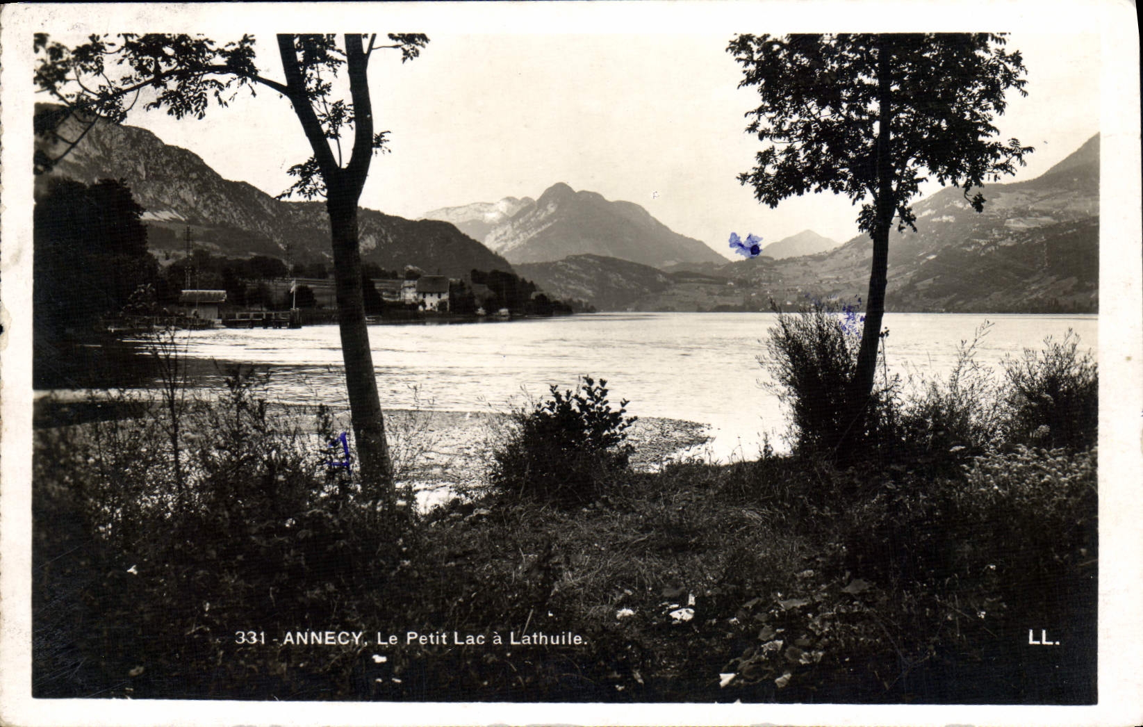 Annecy — Le Petit Lac à Lathuile — LL, n° 331