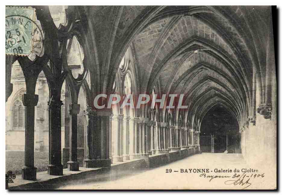 CPA Bayonne Galerie Du Cloitre