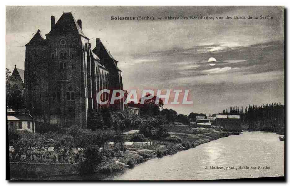 CPA Solesmes Abbaye Des Benedictins vue des Bords de la Sarthe 