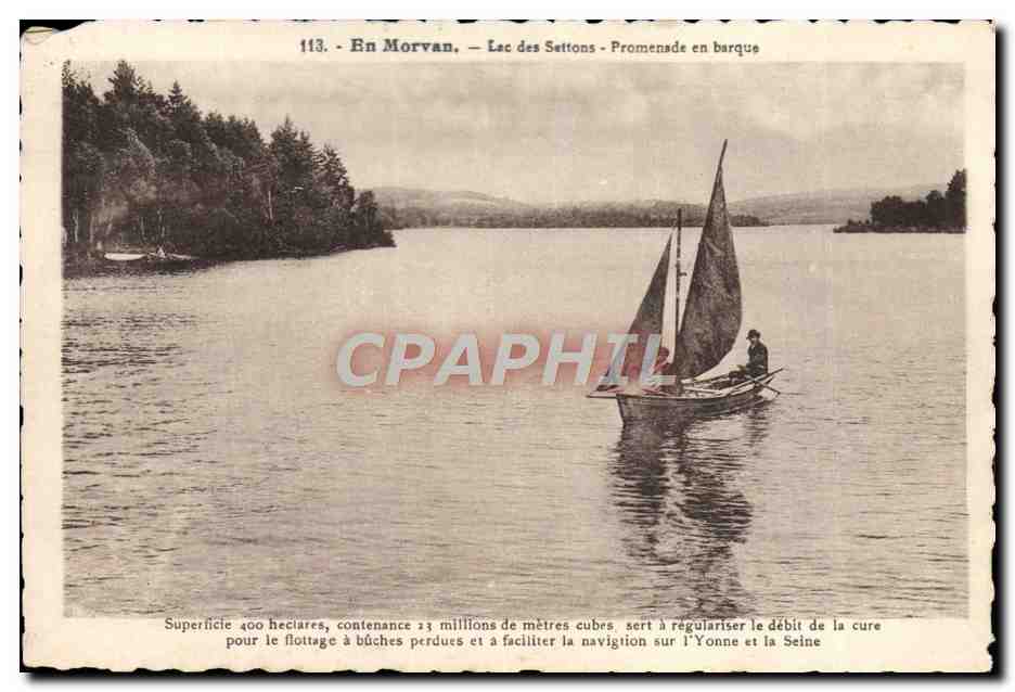 CPA En Morvan Lac Des Settions Promenade en barque Bateau