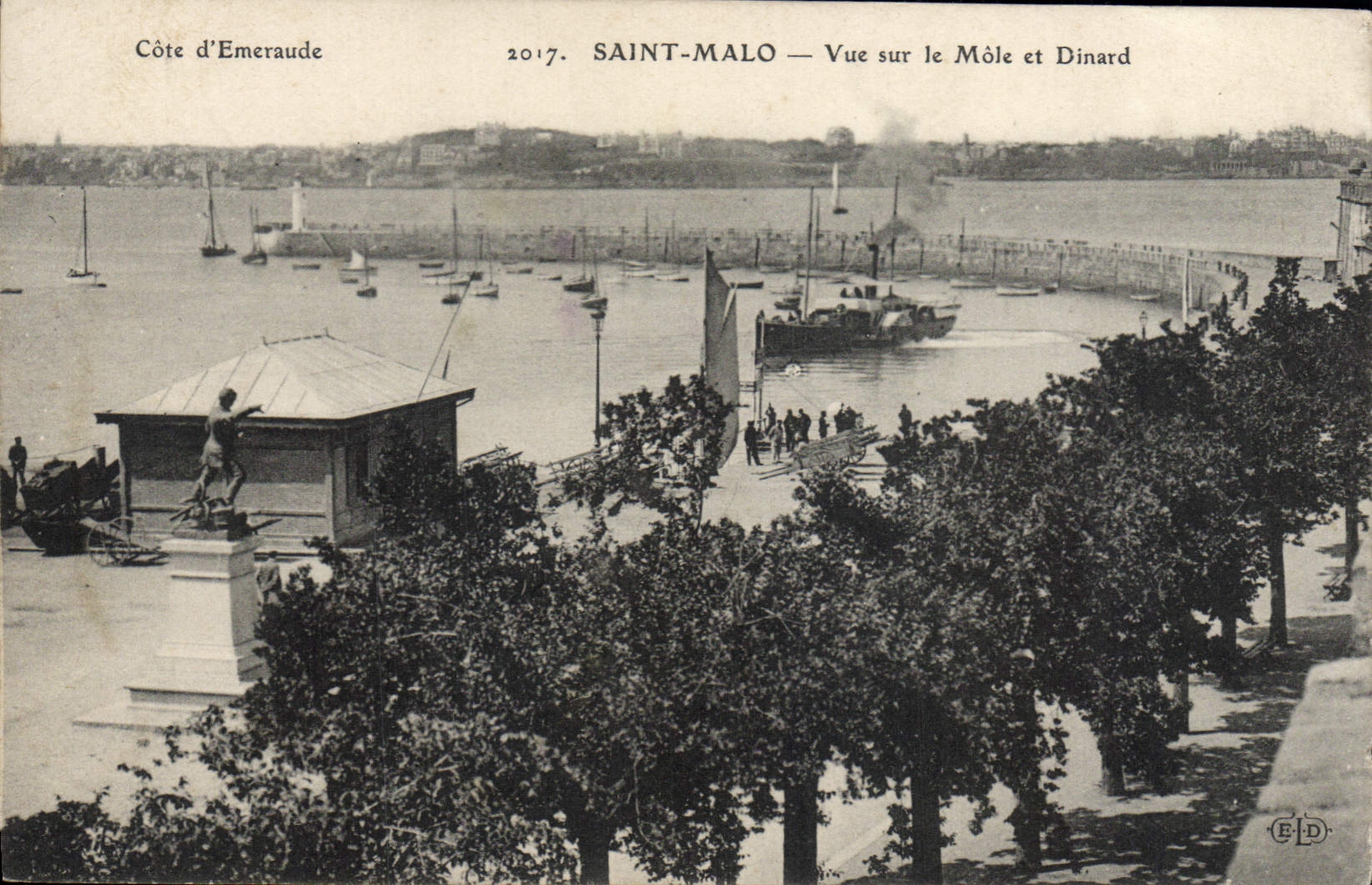 Saint-Malo — Vue sur le Môle et Dinard — Côte d’Emeraude, 2017