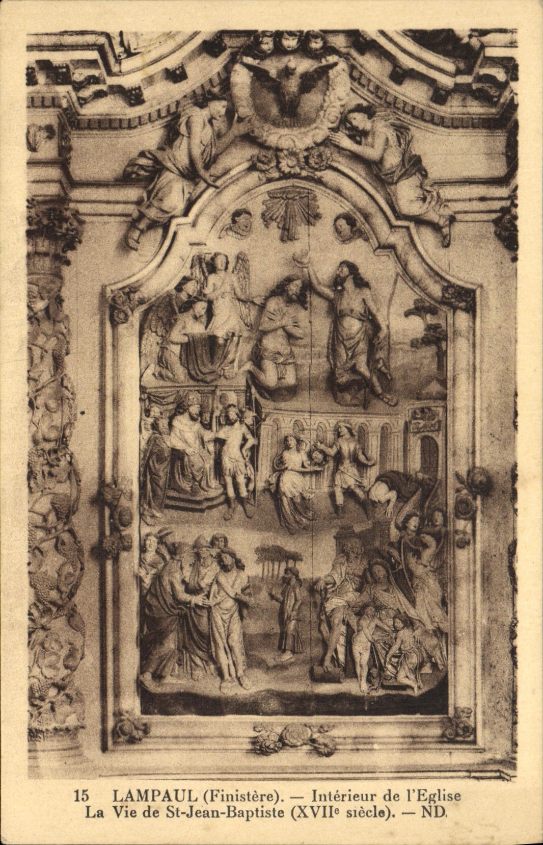 CPA Lampaul Interieur De I'Eglise La vie de St Jean Baptiste 