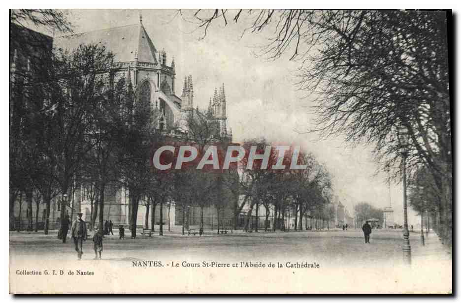 CPA Nantes Le Cours St Pierre Et I'Abside De La Cathedrale