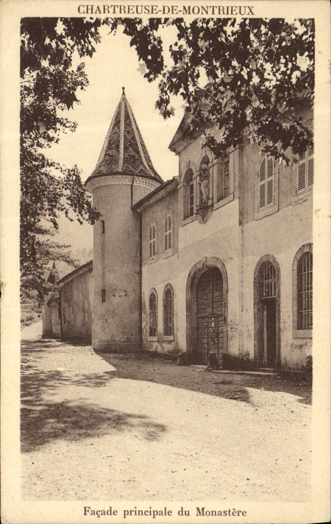 CPA Chartreuse De Montrieux Facade Principale Du Monastere