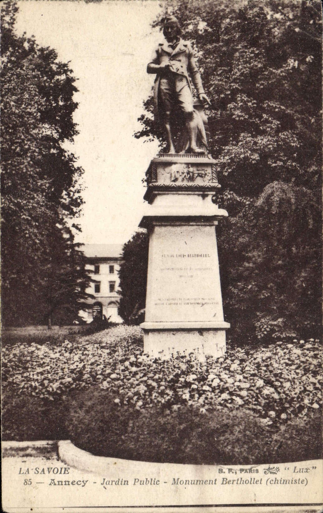 Annecy - Jardin Public - Monument Berthollet (chimiste)