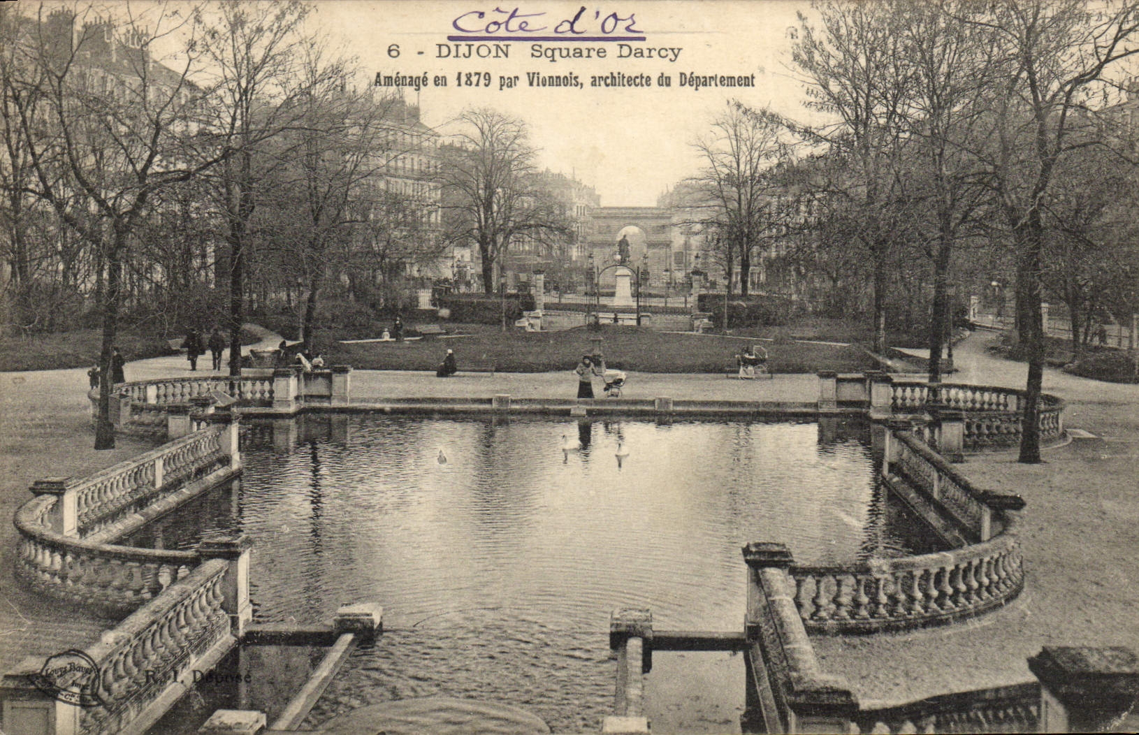 Dijon - Square Darcy — aménagé en 1879 par Vionnois, architecte du Département — Côte d'Or
