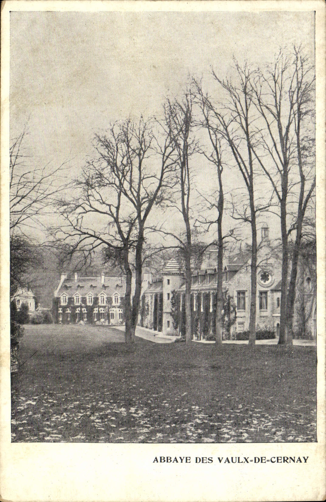 Abbaye des Vaulx-de-Cernay — vue d'ensemble — sans éditeur ni numéro visible