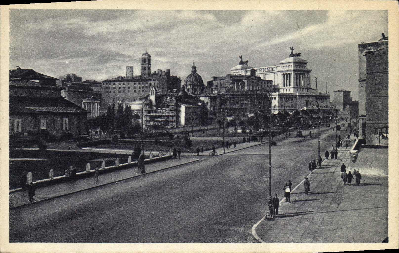 CPA Roma La Via Dellimpero e Monumento Vittorio Emanuele II