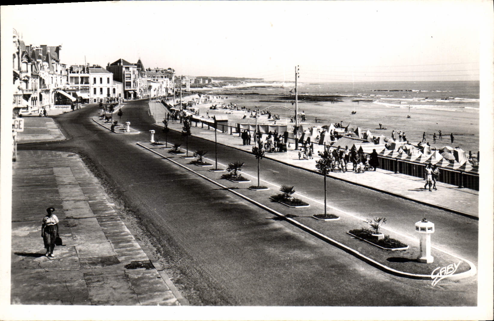 Les Sables-d'Olonne (Vendée) — La Plage — Éditions GABY