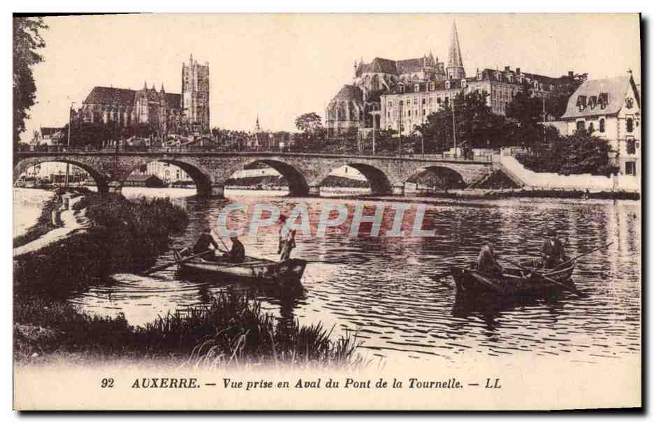 CPA Auxerre Vue Prise en Aval du Pont de la Tournelle