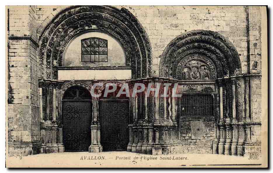 CPA Avallon Portail de L'Eglise Saint Lazare