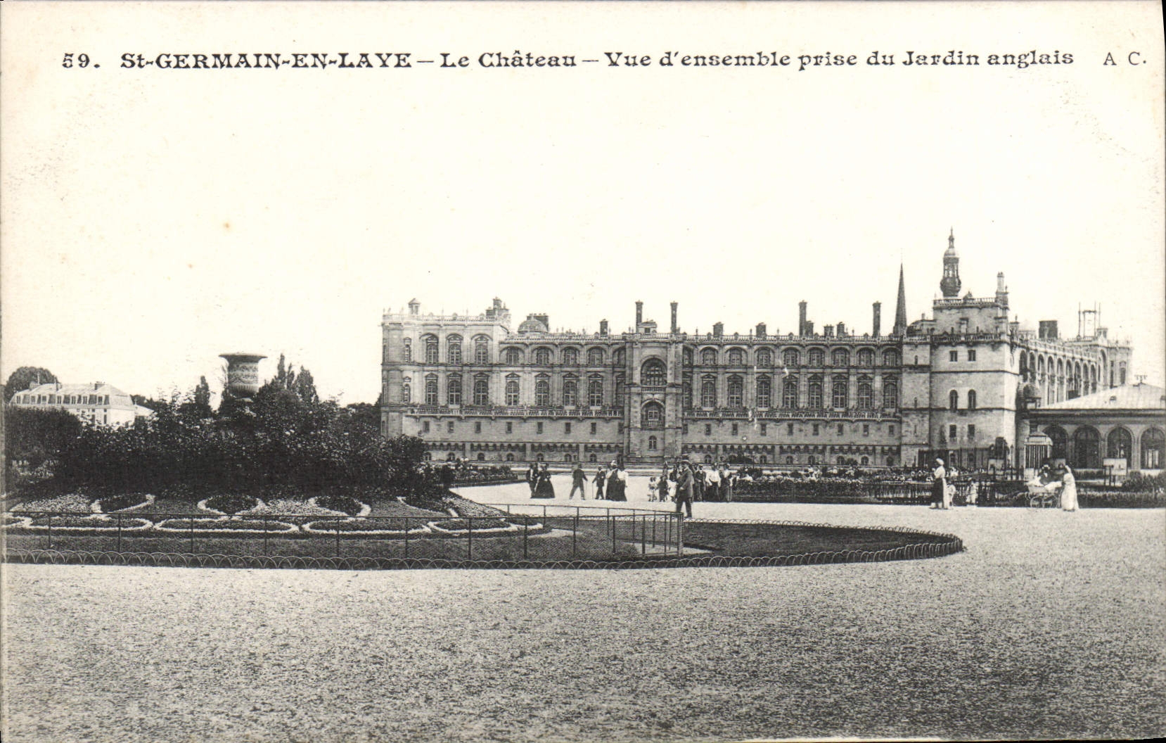 St-GERMAIN-EN-LAYE — Le Château — Vue d'ensemble prise du Jardin anglais — A.C. n°59