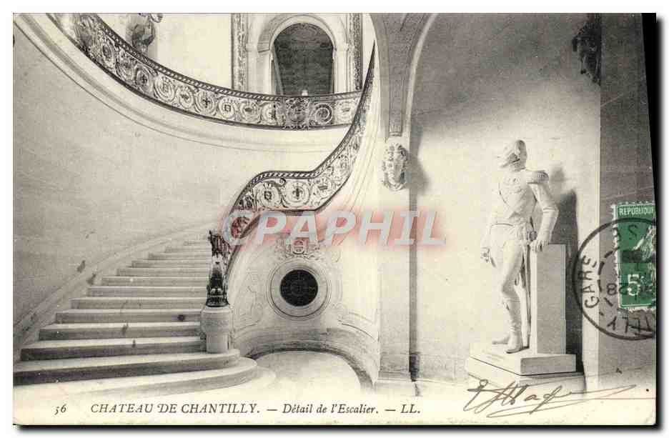 CPA Chateau de Chantilly Detail de L'Escalier