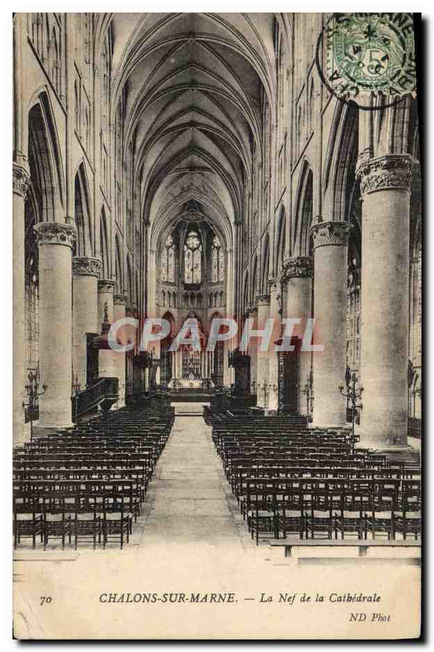 CPA Chalons Sur Marne La Nef de la Cathedrale