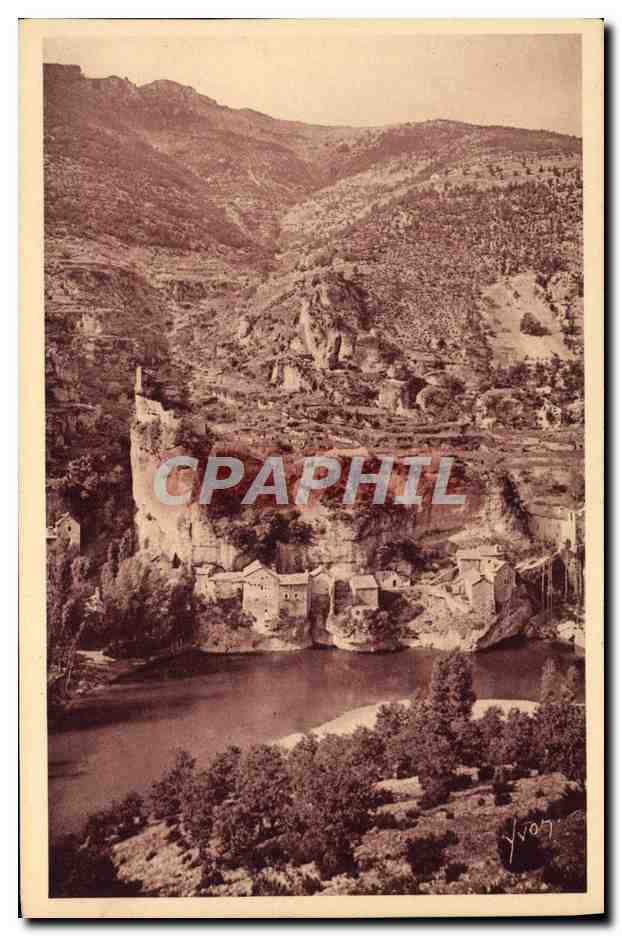 CPA Gorges Du Tarn Castelbouc le village et le vieux chateau